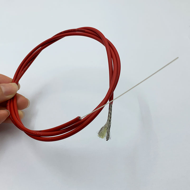 Competitive Price Fiber Optic Patch Cord Cable Fiber Optic Splitter Cable 1 Core FRP G652D Jacket LSZH/PVC Connector for FTTH 5G